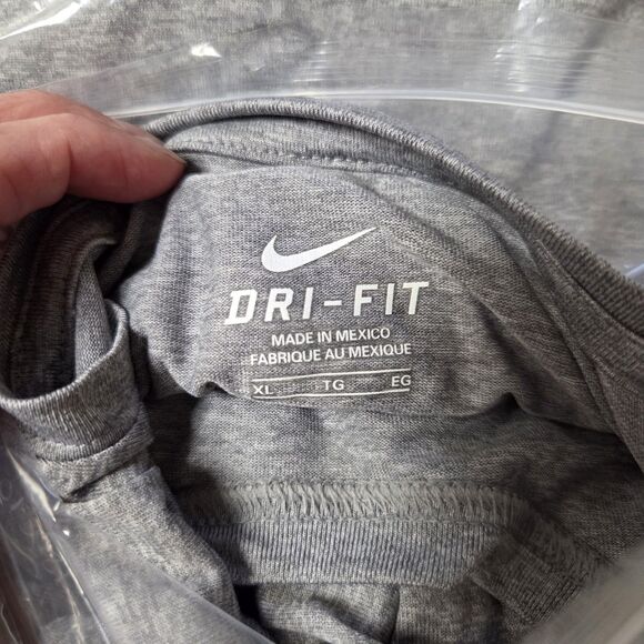 Nike Shirt Womens Extra Large Gray Swoosh Dri-Fit Athletic Training Tee - Picture 6 of 8